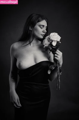 Natali Tihomirova [ natali-tihomirova ] - The night we met! With @sweetesthangsfeet aka Goddess Rhonda