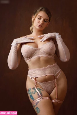 Natali Tihomirova [ natali-tihomirova ] - New fave butt plug~