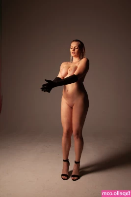 Natali Tihomirova [ natali-tihomirova ] - I m literally just lying here waiting for someone to come and fuck me