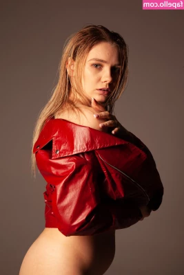 Natali Tihomirova [ natali-tihomirova ] - Let’s make this night one to remember… I’m waiting.
