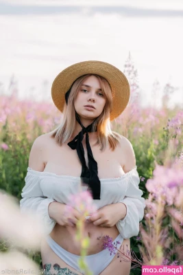 Natali Tihomirova [ natali-tihomirova ] - currently sick from either a head cold or allergies please be patient