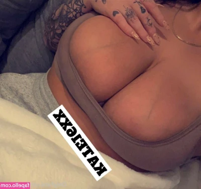 Kate16xx - Flashback with TheFreakIAm  Would you let me win if we played