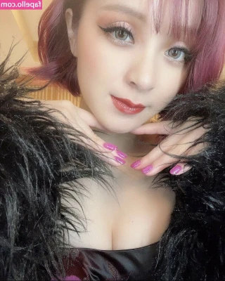 Mizuhashi Mai [ mizuhashi-mai ] - Happy Thursday babe 😘
