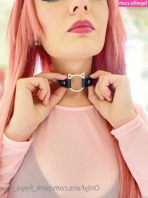 pink_freya_free [ pink-freya-free ] - Would u let me sit on your couch 🛋
