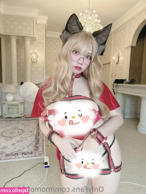 momo520xoxo - wishing this was a real cock