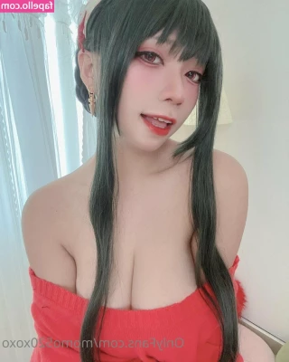momo520xoxo - Slide to see from behind  you won t be disappointed
