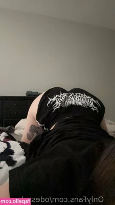 odessalee.xo [ odessalee-xo ] - Llega mi marido y me encuentra así   Mi pregunta es  Os gustaría