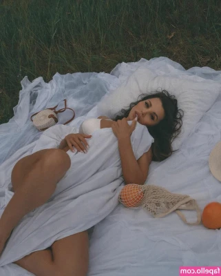 Lybov Kalish [ lybov-kalish ] - Can I be your naughty Valentine?💝