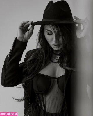 Lybov Kalish [ lybov-kalish ] - Went on a snowy hike in the nude yesterday & got fucked in the