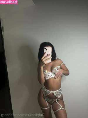 saralindberg - Tips   an ass massage video in your inbox