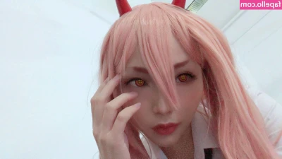 Reakami - Guess who's getting a manicure today🥰🙈