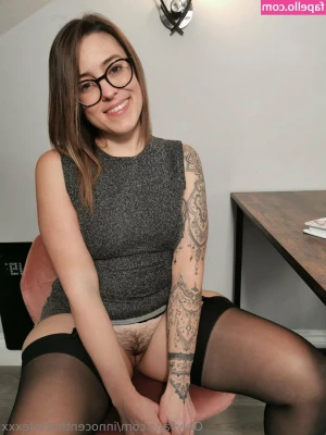 Innocenthotwifexxx [ innocenthotwifexxx-5 ] - If you are new here welcome and to everyone sat horny xx