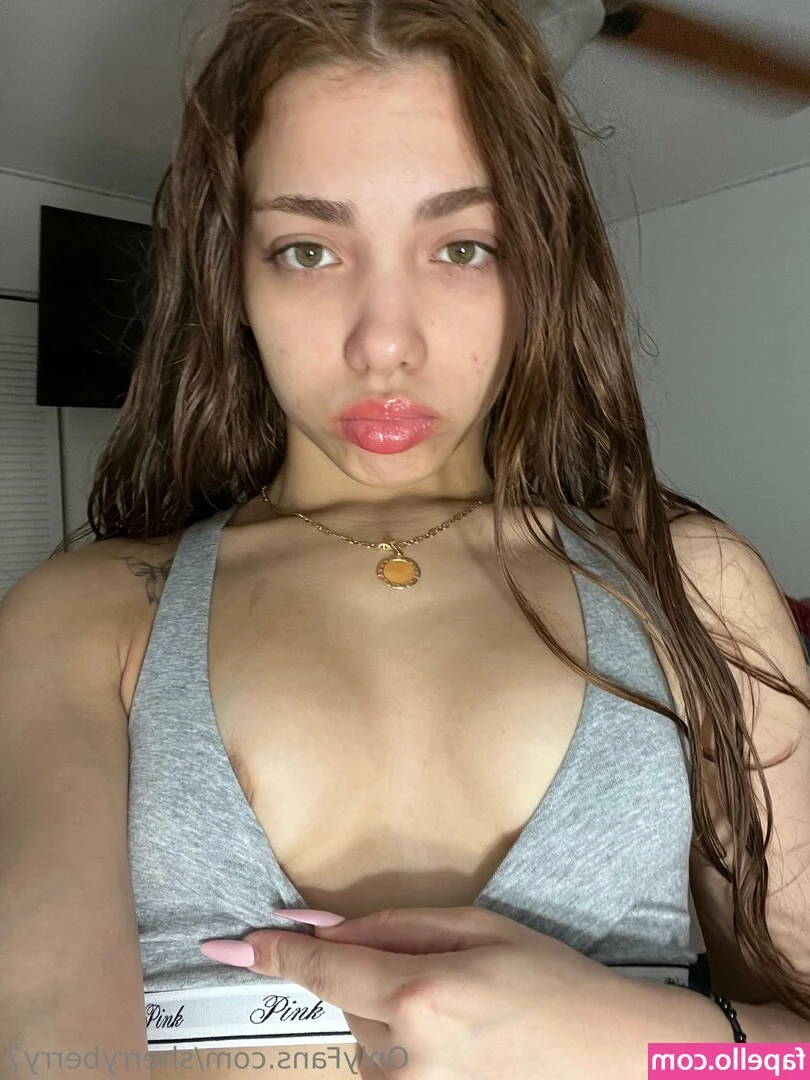 sherryberry7 - Yes, I'm a princess 😌