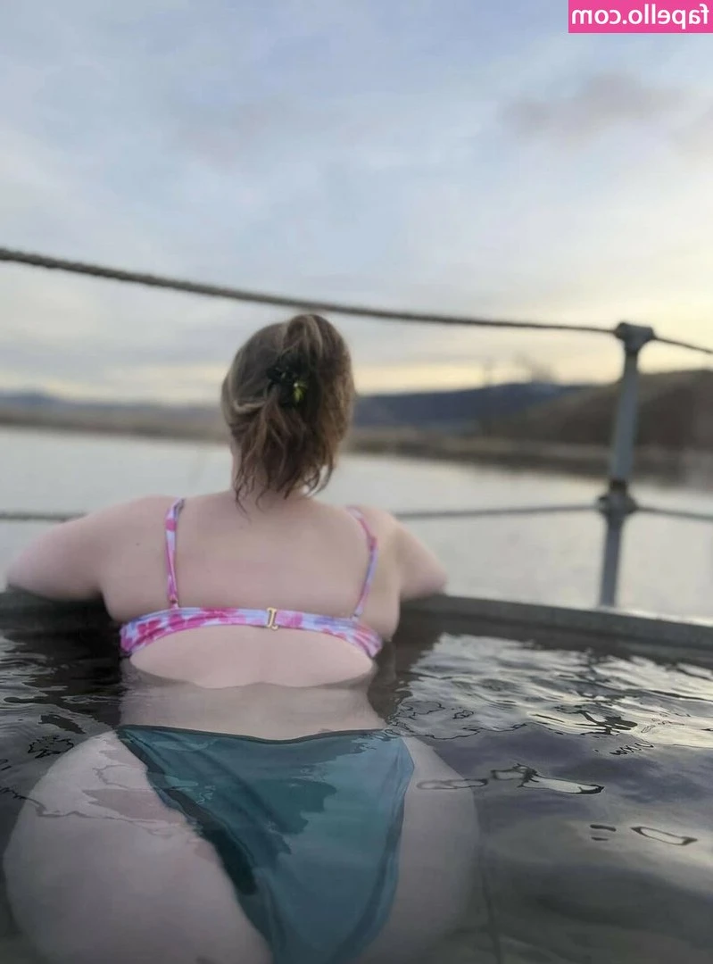 Mariposa888 - Scorri le foto per togliere il calzino e avere i miei piedini