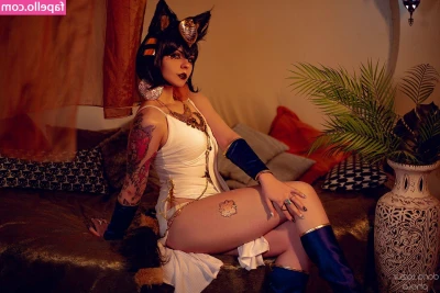 Bizarre Deer [ bizarre-deer ] - Just a little jiggle 😩