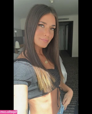 Agustina Albertario [ agustina-albertario ] - Sexy and sultry.. in all the right ways 😈