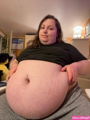 gothbelly - Would you leave this bra on or take it off while we fucked?