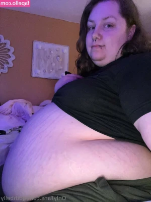 gothbelly - Patio tiddy!