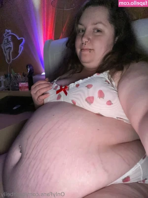 gothbelly - https://onlyfans.com/6756889/stormy_nsfw