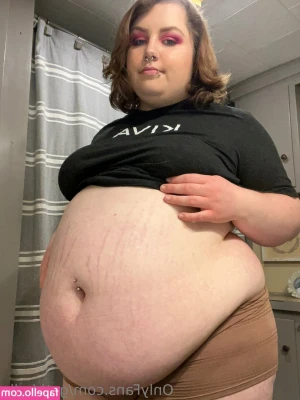 gothbelly - 1 hole waiting for you!! 🥵