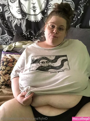 fatstonerchick - Keep our little secret and let me be your dirty little secret!