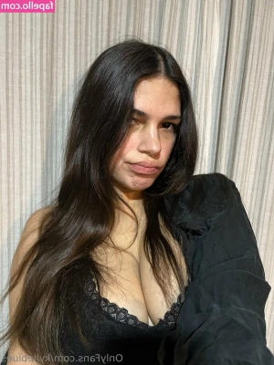 kylieblues - Sexy & yummy 😉