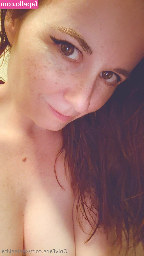 keeleekita - wanna see him cum on my face?💦