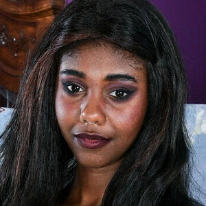 Daizy Cooper