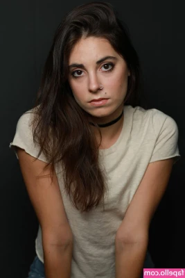 Kristen Vaganos [ kristen-vaganos ] - My pussy needs you now 💋