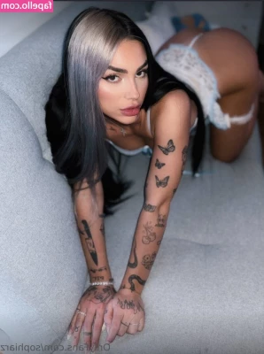 Sophia_rizou [ sophia-rizou-2 ] - Big booty babe 😈🍑