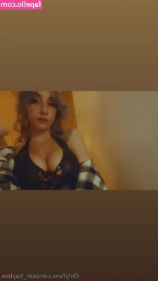ash_baybee [ ash-baybee ] - Itty bitty nipple flash😘