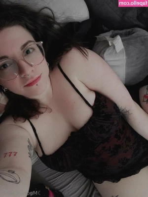 ms.mooncake [ ms-mooncake ] - Did you work out today? You need a lot of cardio to make me moan!