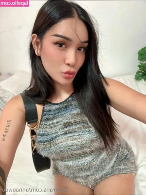 annaowoo - Backstage 🙆🏽‍♀️ New photoset soon...