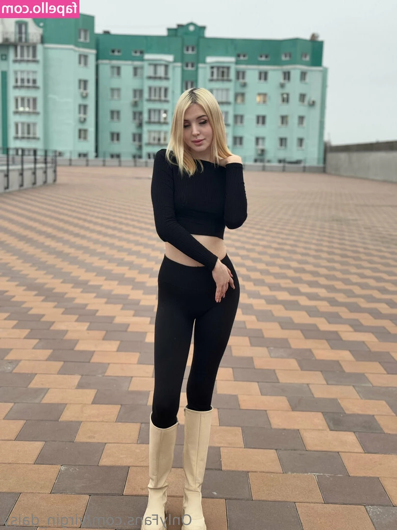 virgin_daisy [ virgin-daisy ] - Let me feel you and be able to ride you so bad 🥵  Like for more