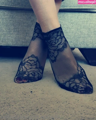 missplayfeet - now accepting custom orders