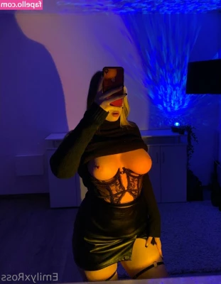 emilyxross - Volume down because my studio fan   is loud   and it s summer in the