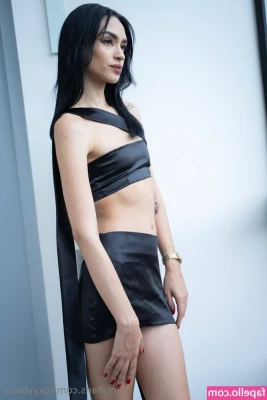 roxyybaby [ roxyybaby-3 ] - Got any special requests? Shoot them my way now, let's chat! 😈