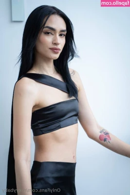 roxyybaby [ roxyybaby-3 ] - Undressing