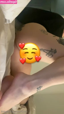 viola888 - You love the way it looks all oiled up and wet? 💦 me too 😉