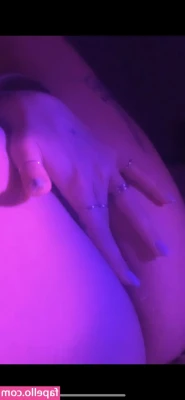 viola888 - Shaking swinging bouncing and playing with my wand ❤️