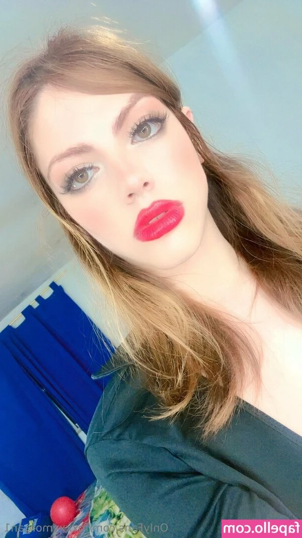 foxxxymorgan1 - Longing to be wrapped in me...