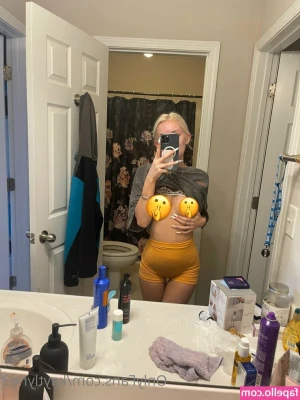 kaytie4 - do you like my ass in a ck thong? 😇