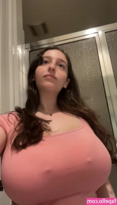 BustyMor N [ bustymor-n ] - Hump day with @wrenndivine  Have you see our 3sum?! She let me fuck