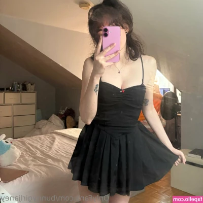 bunnygirljaney - Your view would be mighty nice😏😋