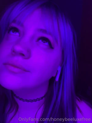 honeybeeluxefree - Hi loves, how are you?  Give me ideas for videos, how do you want