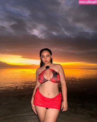 Kyrah Umadhay [ kyrah-umadhay ] - Hola te saluda Chingüi  Si ponen atención a Mi Viejo notarán que