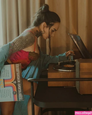 Tatiana Shmayluk [ tatiana-shmayluk ] - I’d appreciate it a ton if you spammed my posts with likes it helps