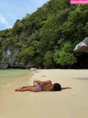 Farina Aguinaldo [ farina-aguinaldo ] - Quick cum before bed 😘