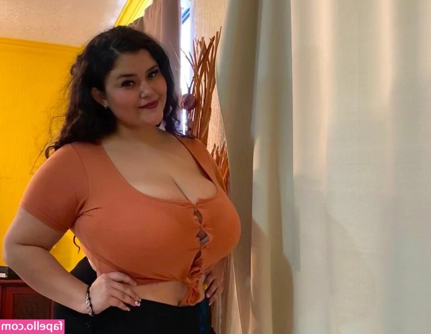 Kelly Del Rey [ kelly-del-rey ] - Feeling extra horny today