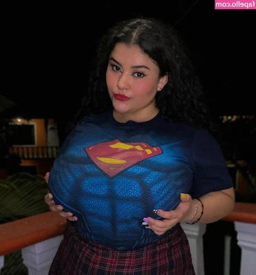 Kelly Del Rey [ kelly-del-rey ] - Slomo ass shaking! All that's missing is your face 🥰